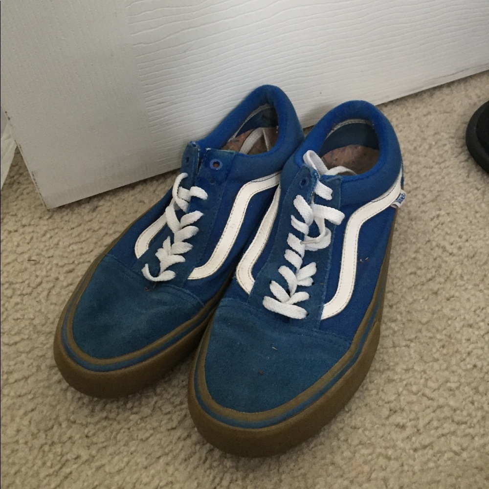 Vans - Picture 2 of 5